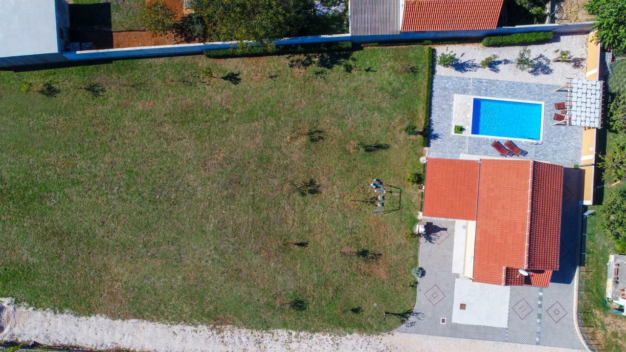 Villa Kuca Za Odmor Marija Policnik Exterior foto